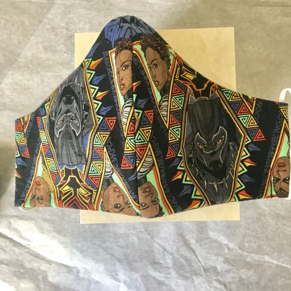 Black Panther Adult Face Mask (Medium)